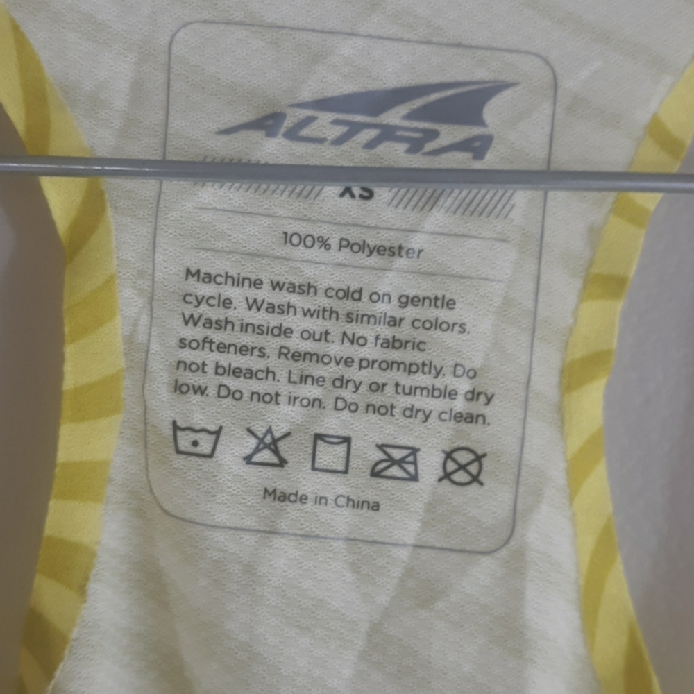 Like New Altra Racing Tank - Picture 3 of 4
